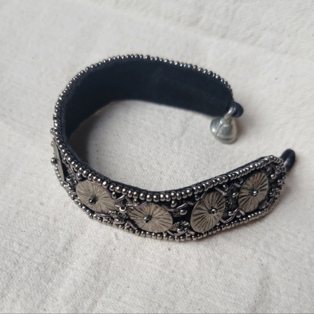 Handmade Silver Beaded Floral Cloth Band Bracelet
